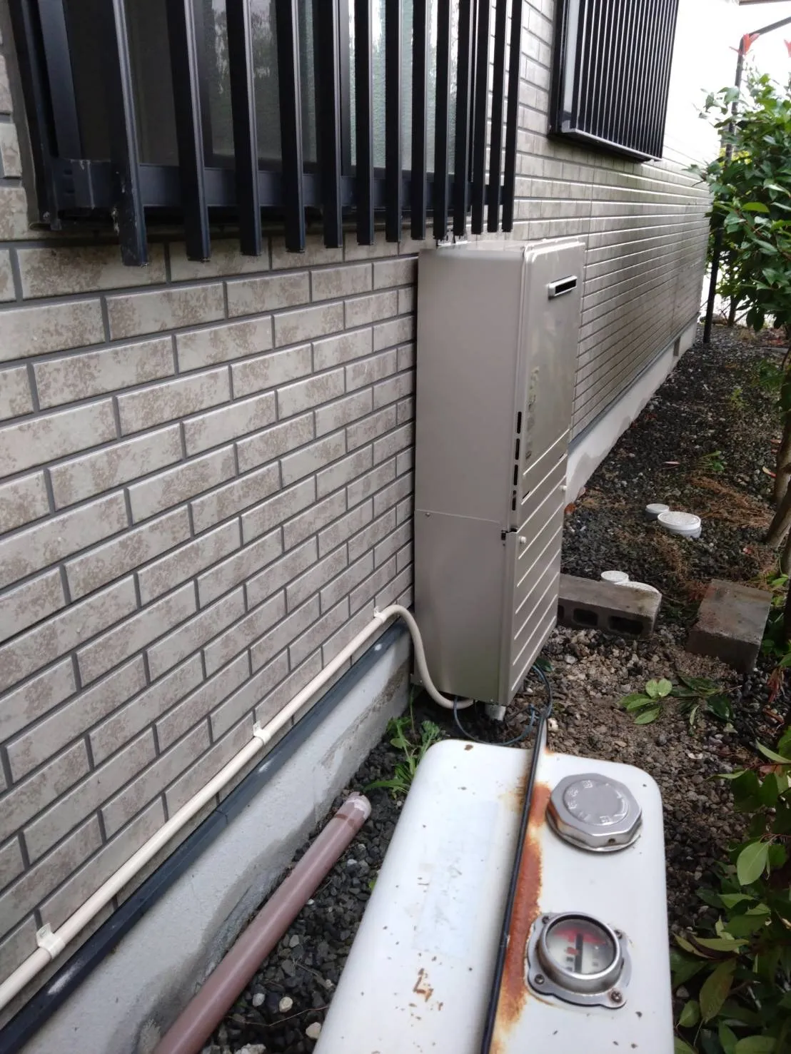 長浜市　給湯器交換