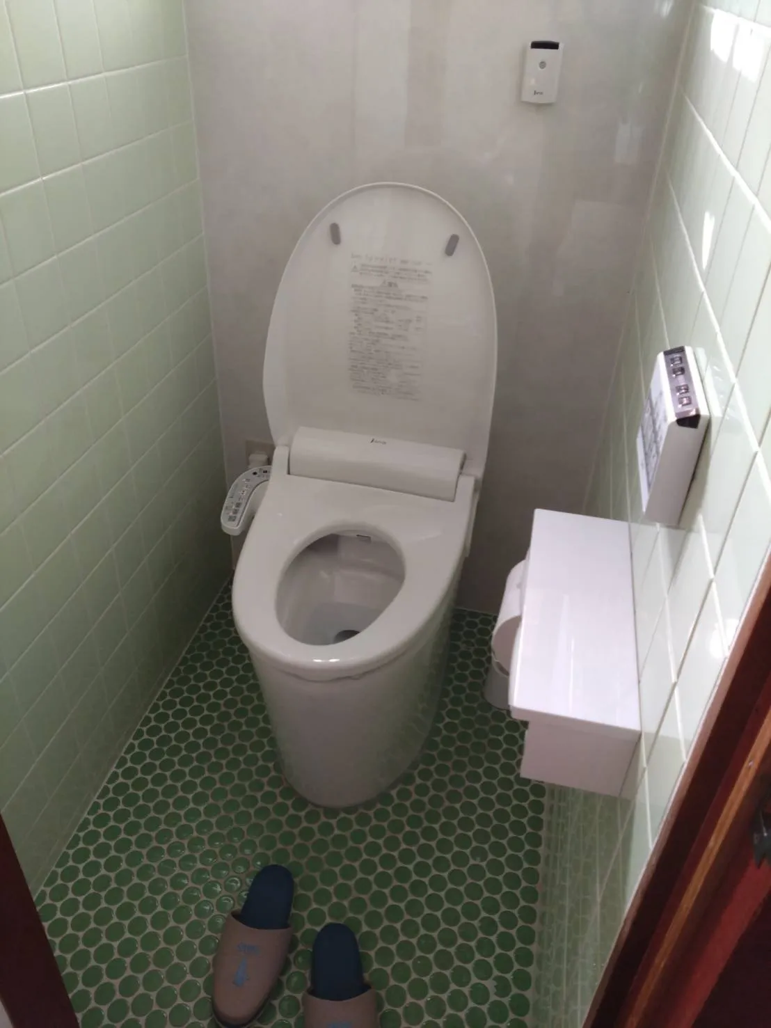 長浜市　トイレリフォーム/トイレ交換　小便器から洋式トイレ