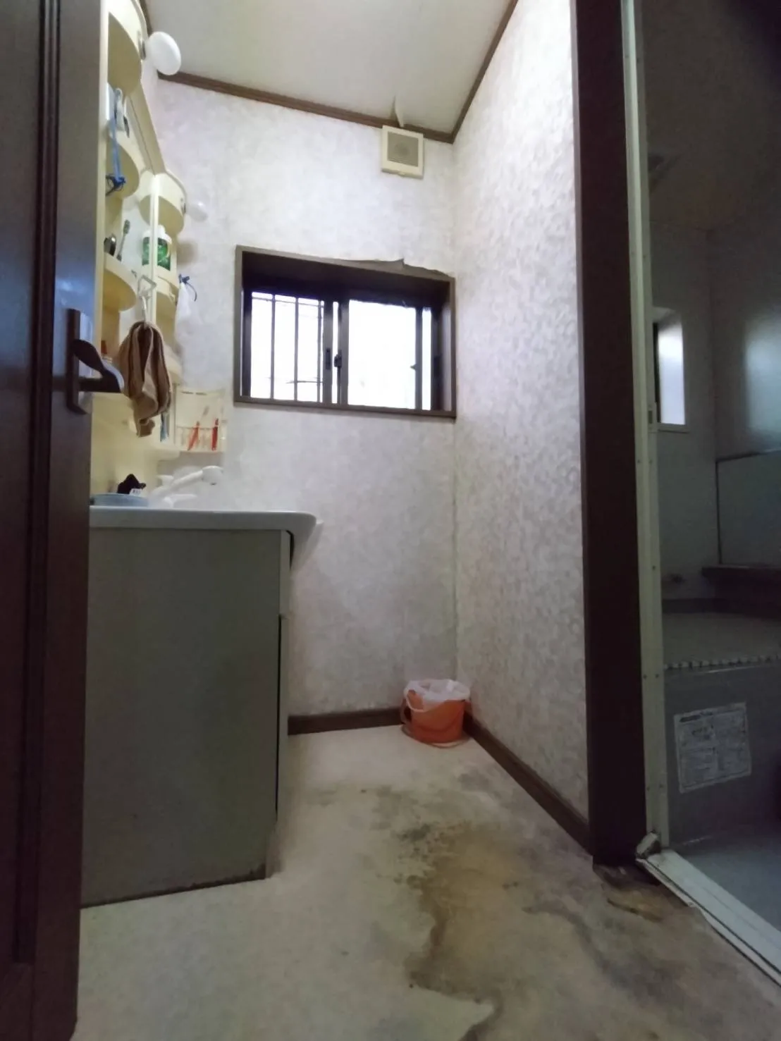 長浜市 洗面化粧台交換