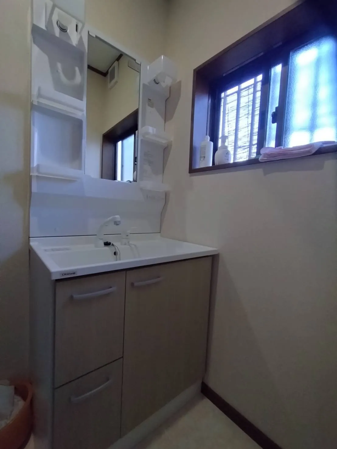 長浜市 洗面化粧台交換